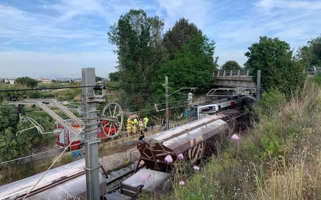 Σύγκρουση δύο τρένων στην Τσεχία - Δεκάδες τραυματίες