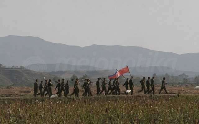 Η Βόρεια Κορέα απειλεί με "πιο επιθετικές ενέργειες", λόγω της άφιξης αμερικανικού αεροπλανοφόρου στην περιοχή