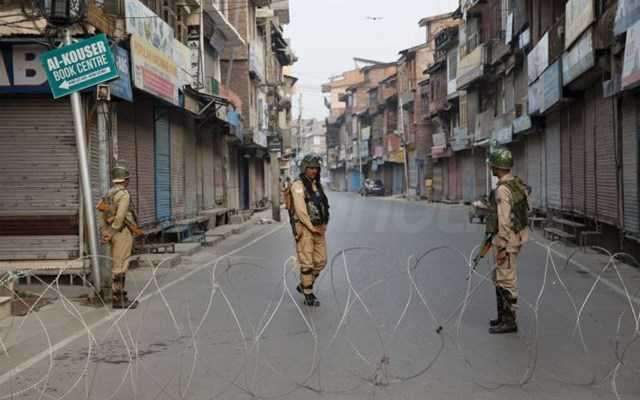 Ινδία: Τουλάχιστον 9 νεκροί και 29 τραυματίες από την έκρηξη σε αστυνομικό τμήμα του Κασμίρ