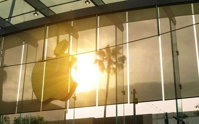 Η Apple τρίτη εταιρεία στην ιστορία που ξεπέρασε τα $4 τρισεκατομμύρια κεφαλαιοποίηση