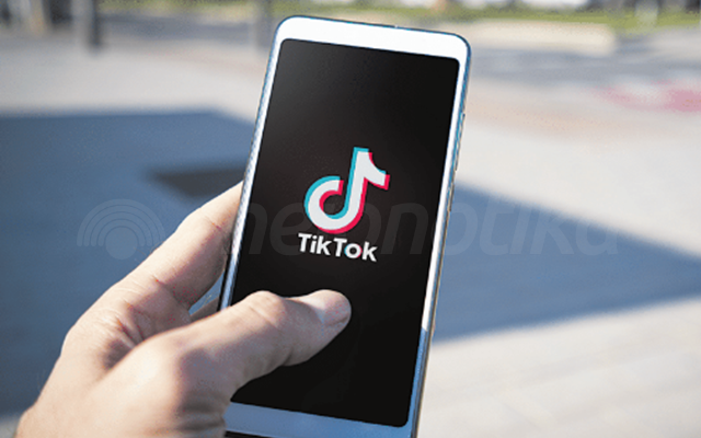 Μπέσεντ: Η Κίνα ενέκρινε τη συμφωνία μεταβίβασης του TikTok