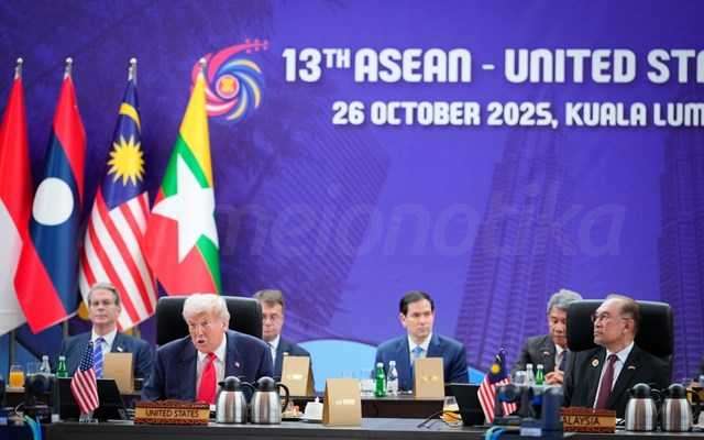 Ο Τραμπ υπέγραψε  ετεροβαρείς εμπορικές συμφωνίες υπέρ των ΗΠΑ με Ταϊλάνδη, Καμπότζη, Μαλαισία