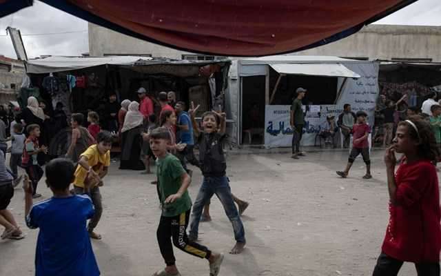 Στο Κάιρο αντιπροσωπεία της Χαμάς για συνομιλίες ενώ το Ισραήλ επαναλαμβάνει τους βομβαρδισμούς στη Γάζα