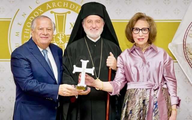 Βραβεία αριστείας σε εξέχοντες ομογενείς από τον Αρχιεπίσκοπο Αμερικής Ελπιδοφόρο