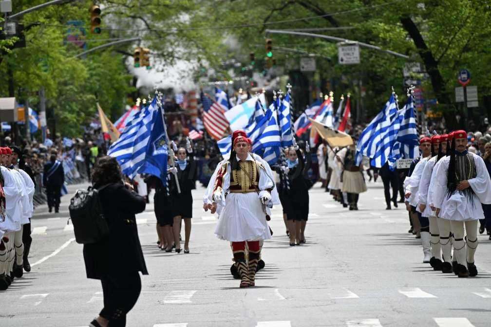 ΗΠΑ: Με λαμπρότητα διεξήχθη η παρέλαση της ελληνικής ομογένειας στην καρδιά του Μανχάταν για την επέτειο της εθνικής παλιγγενεσίας