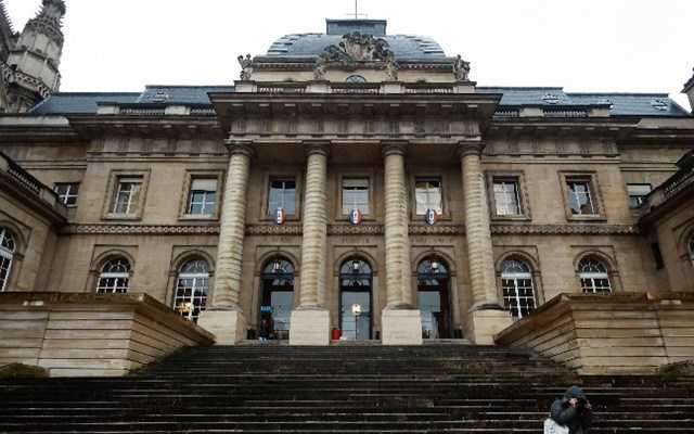 Γαλλία: Στο εδώλιο 40χρονη - Δηλητηρίασε λόγω αντισημιτισμού τους εργοδότες της