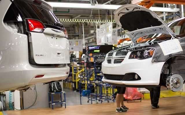 Καμπανάκι από αυτοκινητοβιομηχανίες για τα τσιπ: "Εβδομάδες μακριά" από shutdown στα εργοστάσια των ΗΠΑ