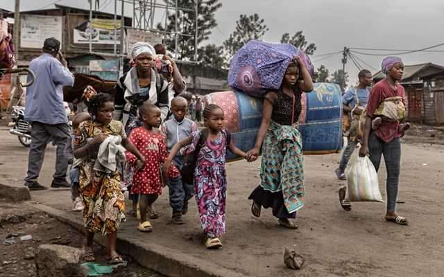 ΛΔ Κονγκό: Εκατοντάδες άμαχοι περνούν στη Ρουάντα για να γλιτώσουν από τις μάχες