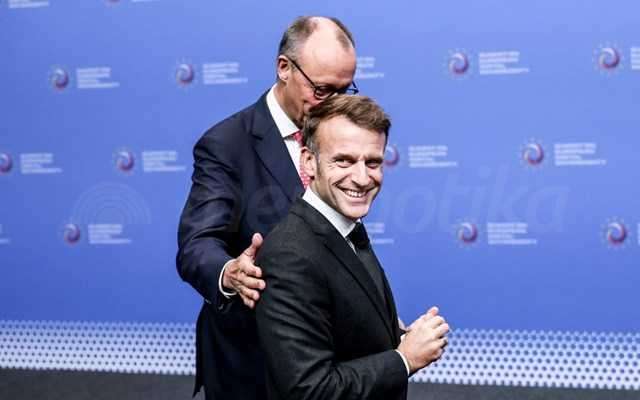 Spiegel: Μακρόν και Μερτς εμφανίζονται επιφυλακτικοί απέναντι στην πίεση των ΗΠΑ για ειρήνη στην Ουκρανία