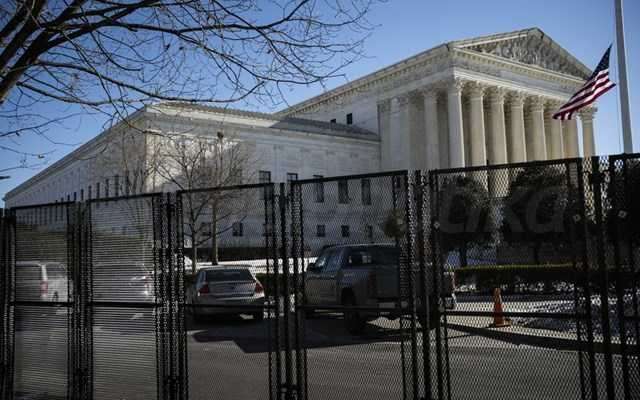 ΗΠΑ: Η κυβέρνηση Τραμπ θα καταβάλει μειωμένες επιδοτήσεις για επισιτιστική βοήθεια χρησιμοποιώντας έκτακτα κονδύλια