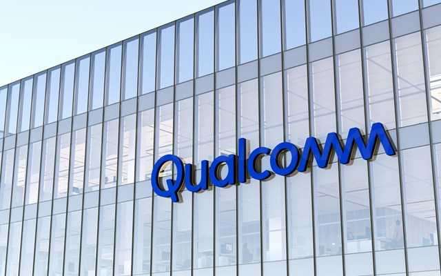 Qualcomm: Καλύτερα των εκτιμήσεων τα τριμηνιαία αποτελέσματα