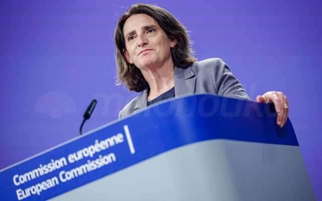 Δριμύ "κατηγορώ" της ΕΕ κατά των ΗΠΑ για "εκβιασμό" στις εμπορικές διαπραγματεύσεις