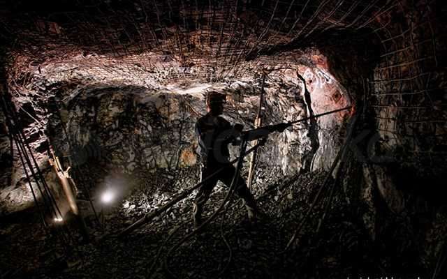 Η ΕΕ προσπαθεί να ξεφύγει από τον έλεγχο της Κίνας στα κρίσιμα ορυκτά - Μπορεί να το αντέξει οικονομικά;