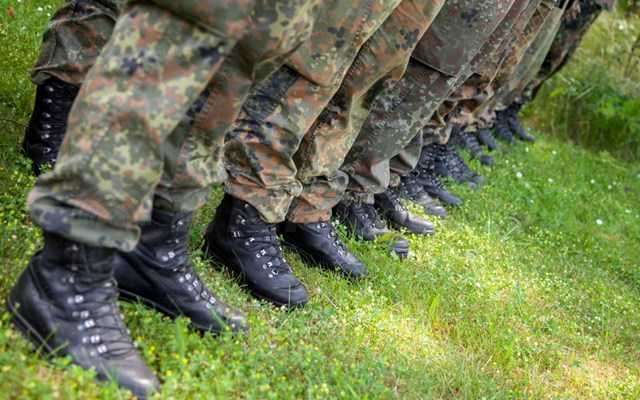 Γερμανία: Συμφωνία για τη στρατιωτική θητεία - Πού κατέληξαν οι κυβερνητικοί εταίροι