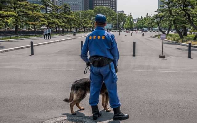 Ιαπωνία: Άνδρας που κράδαινε μαχαίρι συνελήφθη κοντά στην πρεσβεία των ΗΠΑ στο Τόκιο