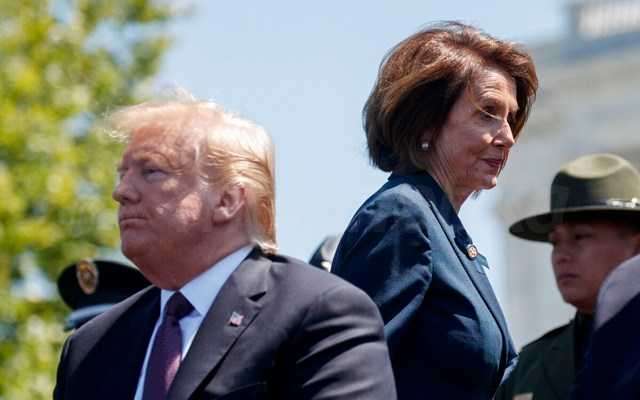 Τραμπ για Πελόζι: "Κακιά γυναίκα" που δεν ανταποκρίθηκε στα καθήκοντά της